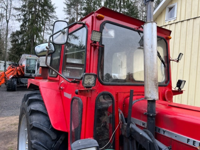 1110164-15 Massey Ferguson 175 MultiPower 1971 front loader implement