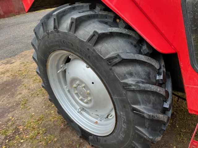 1110164-22 Massey Ferguson 175 MultiPower 1971 front loader implement