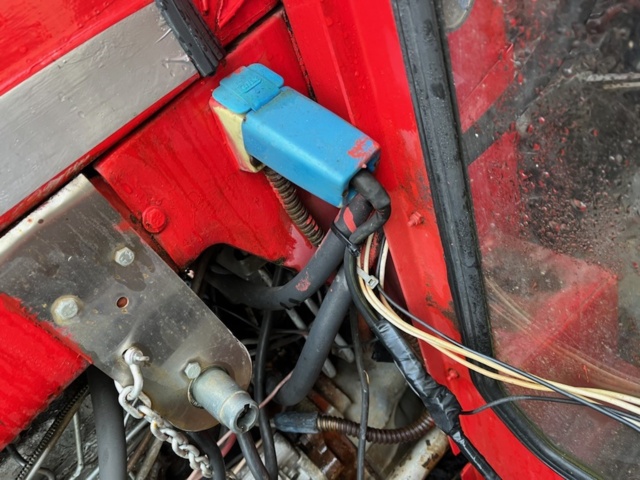 1110164-19 Massey Ferguson 175 MultiPower 1971 front loader implement