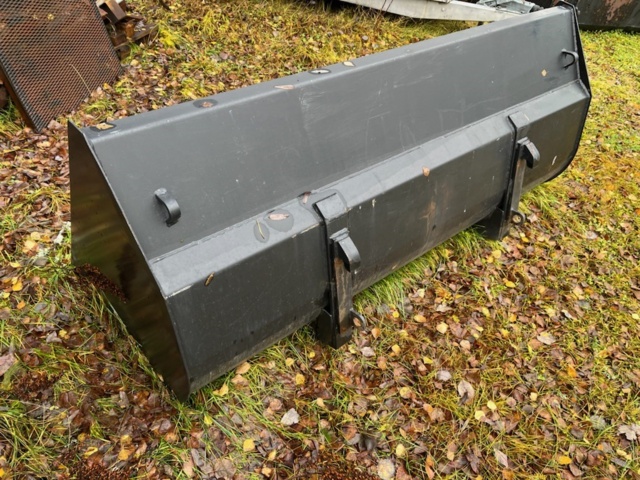 1110164-37 Massey Ferguson 175 MultiPower 1971 front loader implement