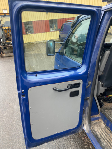 1110185-26 VW Transporter Double Cab T32 2.0 TDI 4Motion -2012