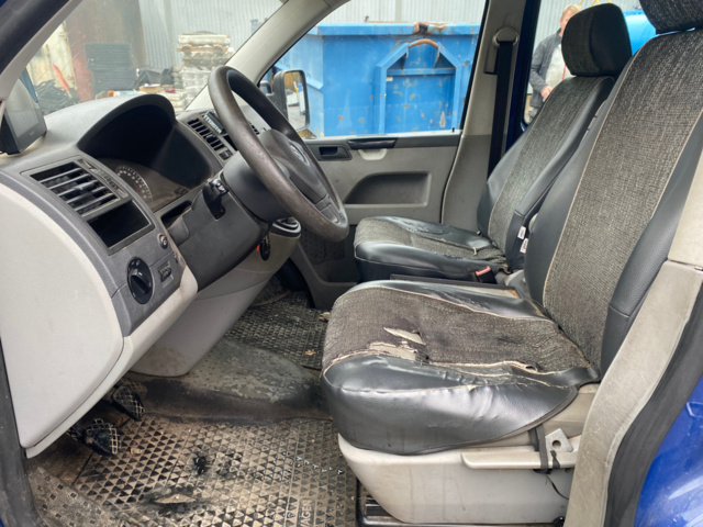 1110185-21 VW Transporter Double Cab T32 2.0 TDI 4Motion -2012