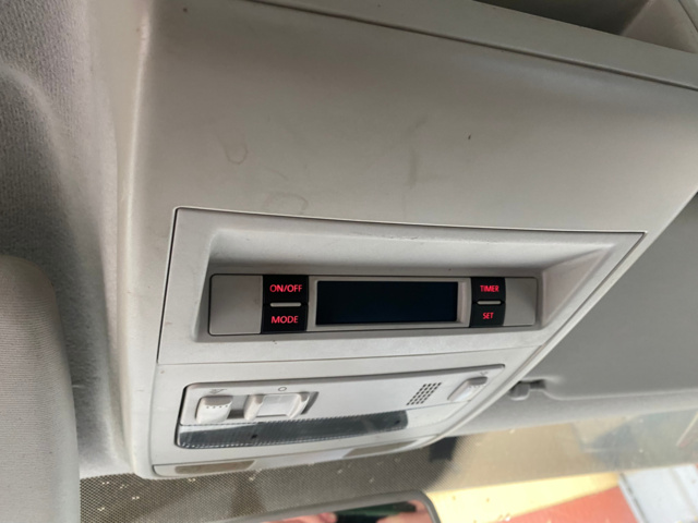 1110185-36 VW Transporter Double Cab T32 2.0 TDI 4Motion -2012