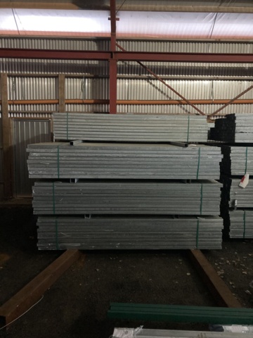1091190-2 Lot with defective steel profiles 50x50x2750 mm