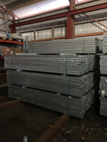 1091190-1 Lot with defective steel profiles 50x50x2750 mm