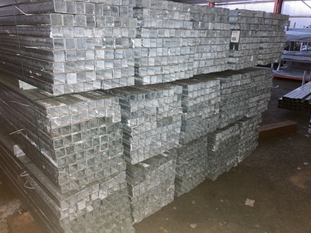 1091190-5 Lot with defective steel profiles 50x50x2750 mm