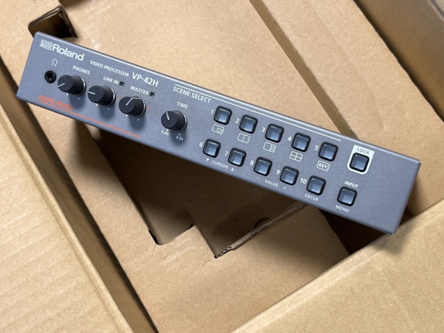 1057459-1 Video processor, Roland VP-42H