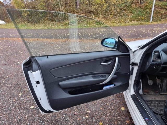 1110717-22 BMW 120d M Sport - 2008