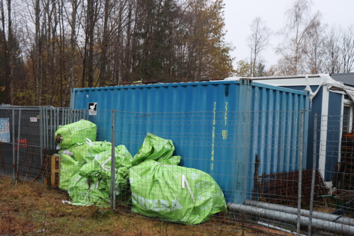 1107971-3 Container 20 feet