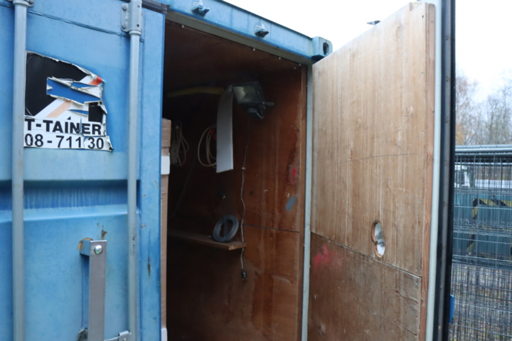 1107971-8 Container 20 feet