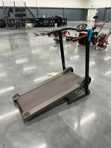 1039718-4 Treadmill Domyos w100