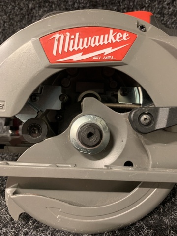 1084422-8 Cirkelsåg Milwaukee M12 CCS44
