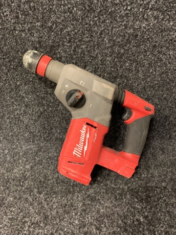 1084425-2 Milwaukee M18 CHX hammer drill