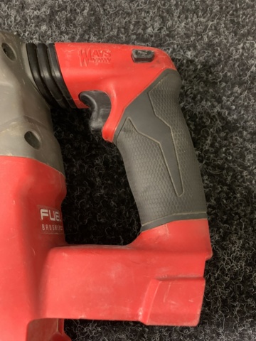 1084425-13 Milwaukee M18 CHX hammer drill