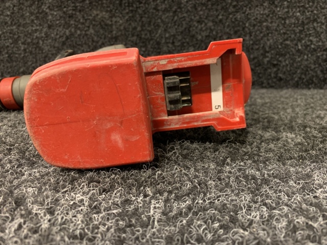 1084425-14 Milwaukee M18 CHX hammer drill