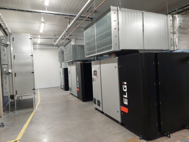 1110726-1 Complete compressor system Elgi with tank