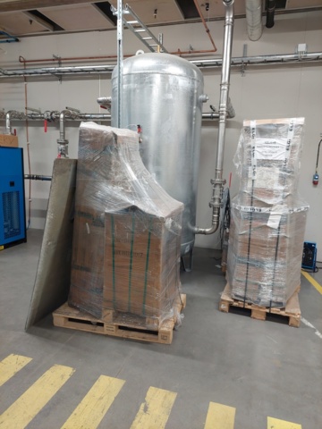 1110726-34 Complete compressor system Elgi with tank