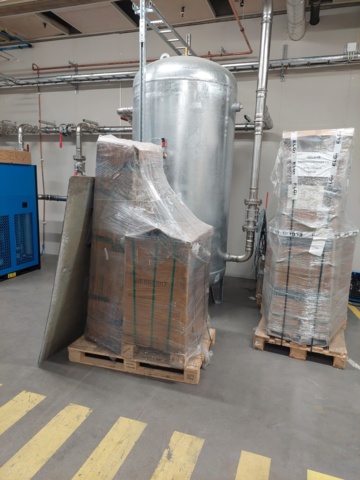 1110726-35 Complete compressor system Elgi with tank