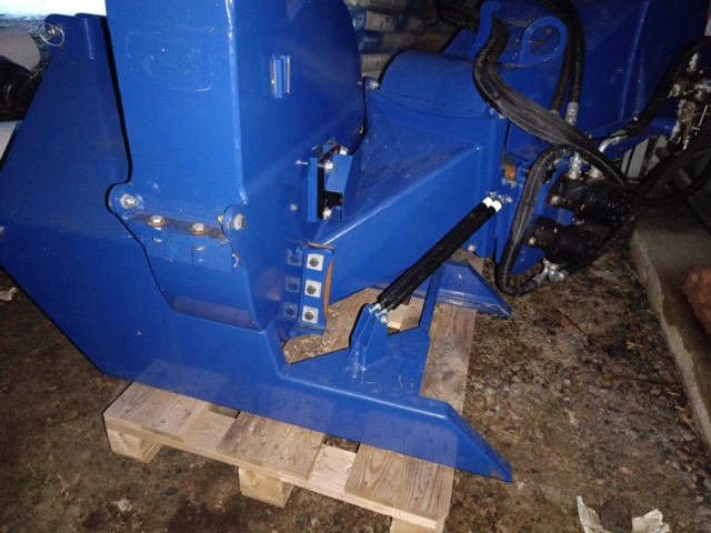 1000026-15 Wood chipper Bonnet W160 / Brawn160