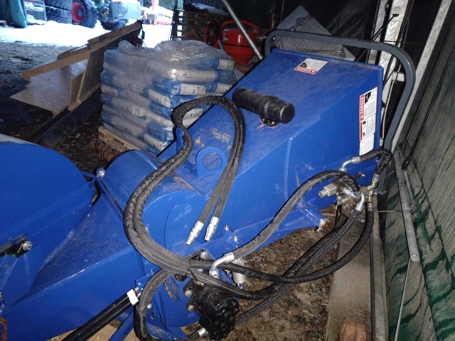 1000026-16 Wood chipper Bonnet W160 / Brawn160