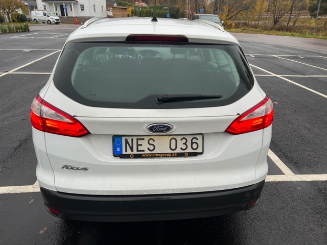 953064-4 Ford Focus Kombi 1.6 TDCi - 2013