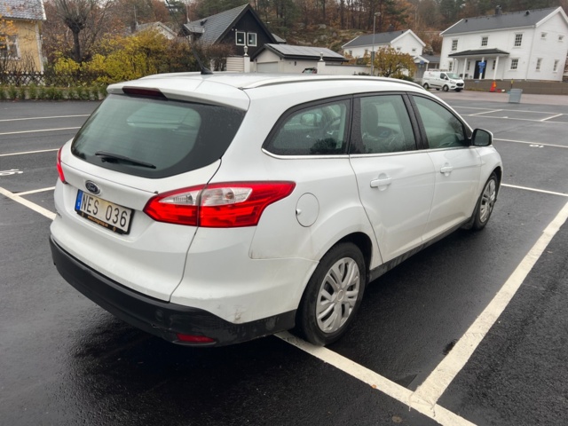 953064-5 Ford Focus Kombi 1.6 TDCi - 2013