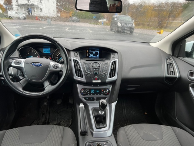 953064-9 Ford Focus Kombi 1.6 TDCi - 2013