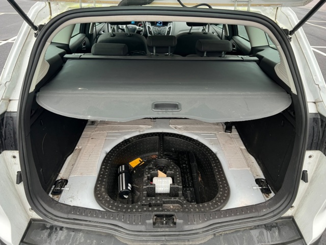 953064-11 Ford Focus Kombi 1.6 TDCi - 2013