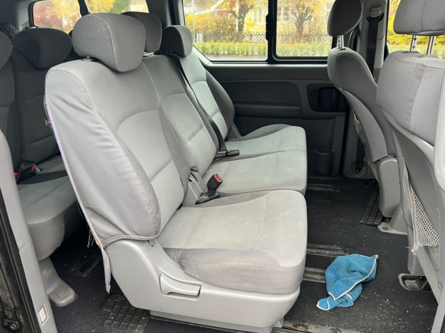 953065-9 Hyundai H-1 Travel 2.5 CRDi - 2008