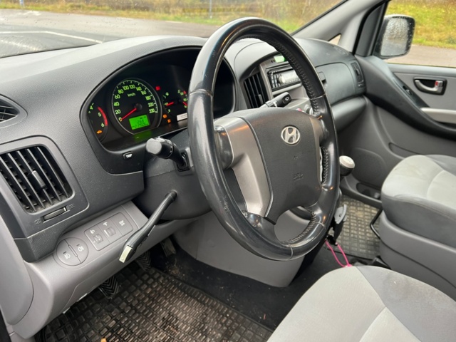 953065-14 Hyundai H-1 Travel 2.5 CRDi - 2008