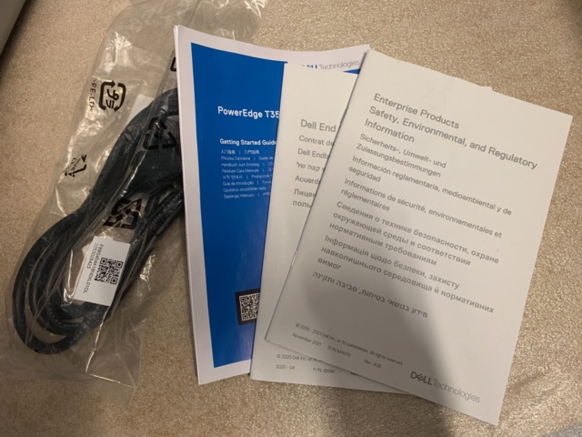 993382-9 Server computer Dell EMC PowerEdge T350 32GB RAM + 4x480GB SSD + 1x600W PSU