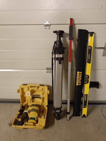 1000027-1 Topcon rotary laser equipment and digital spirit level