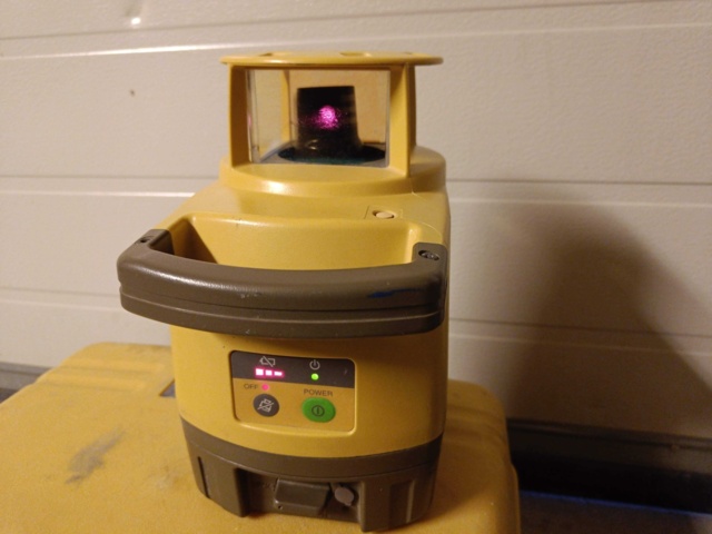 1000027-6 Topcon rotary laser equipment and digital spirit level