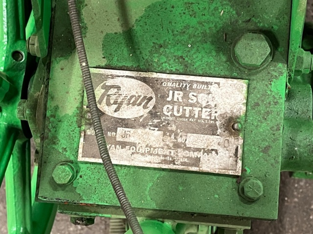 1111566-7 Lawn cutter Ryan Jr sod cutter