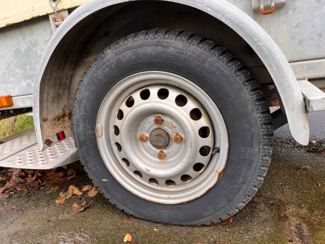 1111576-8 Trailer HEBY TRAILER 75 18 (Flatbed - Cargo box - Canopy)