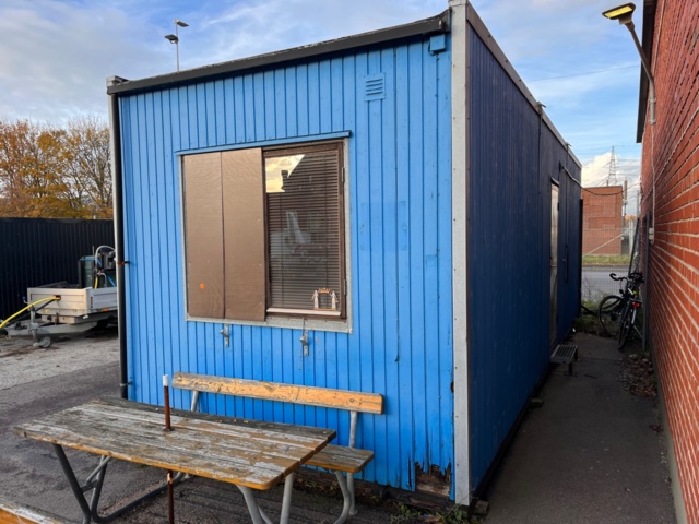 1111586-2 Work shed approximately 3x8 meters