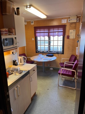 1111586-3 Work shed approximately 3x8 meters