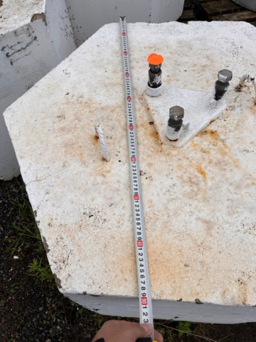 1111588-3 Concrete foundation for flagpole 4 pcs