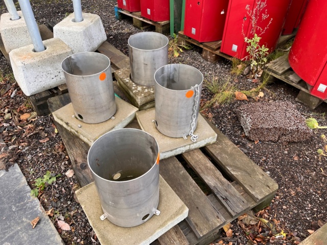 1111592-2 Container for ground lighting