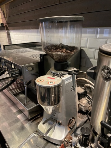 1111252-3 Espresso machine, coffee grinder, coffee maker