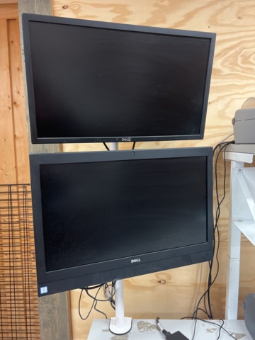 1051275-3 Packing bench with computer and printer