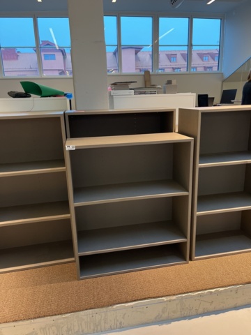 1068601-3 Valchromat shelves 8 pcs