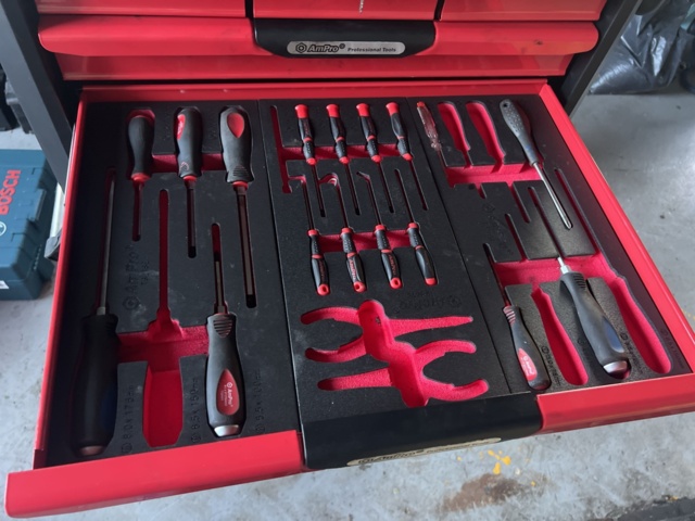 1051302-4 Tool trolley Ampro