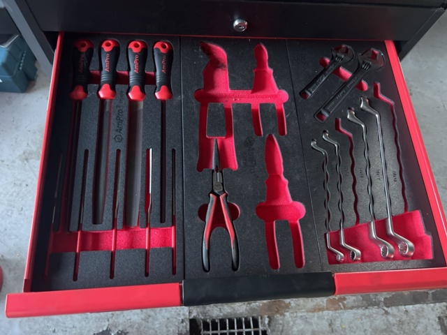 1051302-6 Tool trolley Ampro