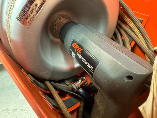 1071690-7 Drain cleaning machine Ridgid K-37