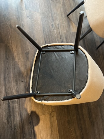 1052677-4 2st Runda ekbord med 9s stolar - deNONA  ø110/120cm