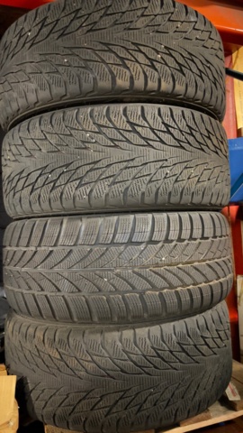 1064893-1 Volvo S40/V50/C70 18” fälgar med däck