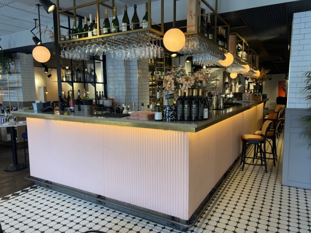 1052696-2 Bar for disassembly