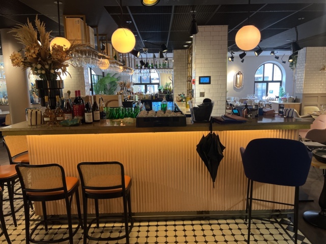 1052696-6 Bar for disassembly