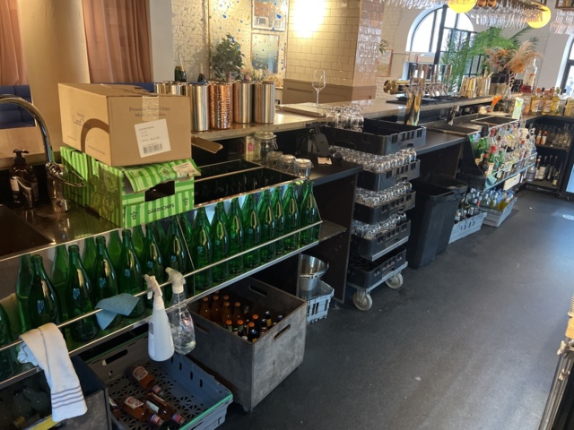 1052696-8 Bar for disassembly